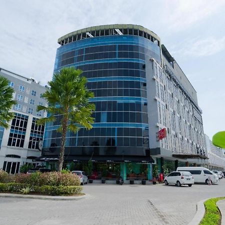 The Crew Hotel Kualanamu International Airport Medan Exteriér fotografie