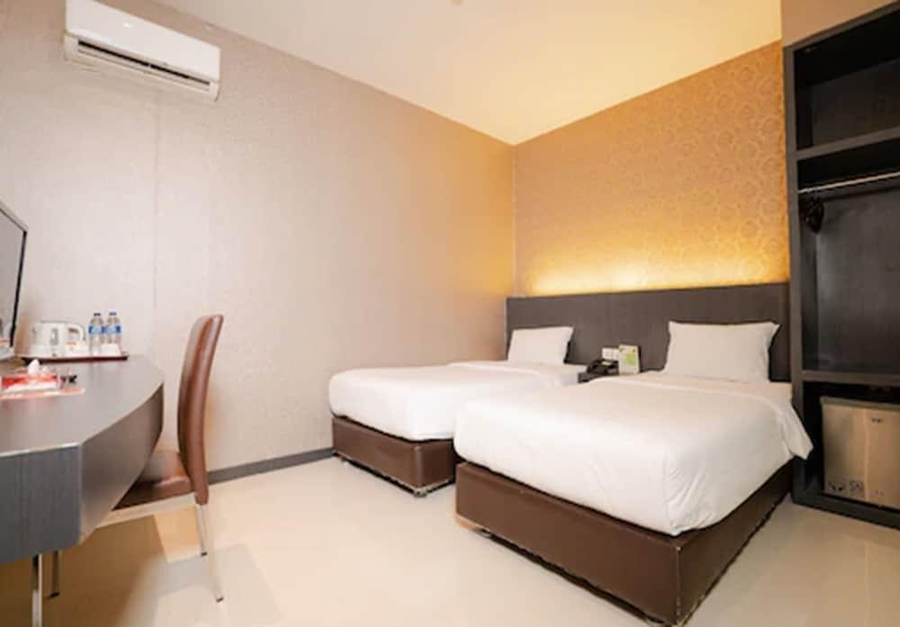 The Crew Hotel Kualanamu International Airport Medan Exteriér fotografie
