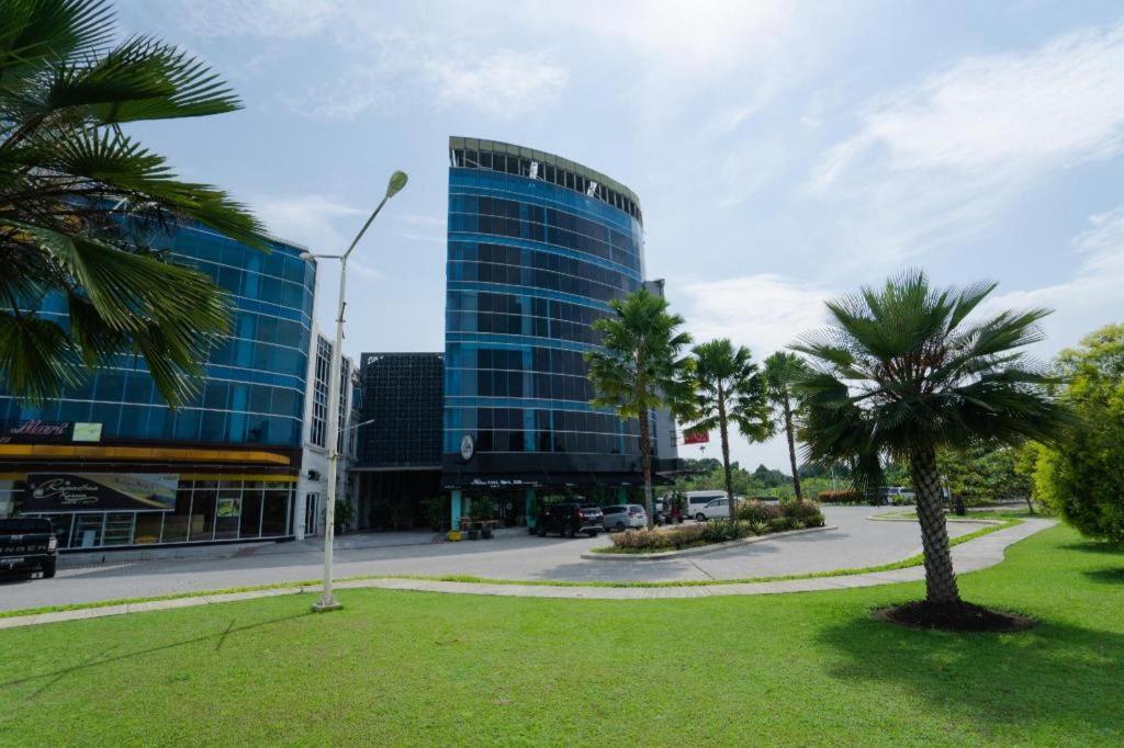 The Crew Hotel Kualanamu International Airport Medan Exteriér fotografie