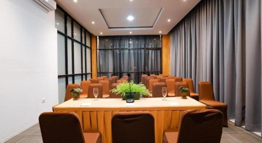 The Crew Hotel Kualanamu International Airport Medan Exteriér fotografie